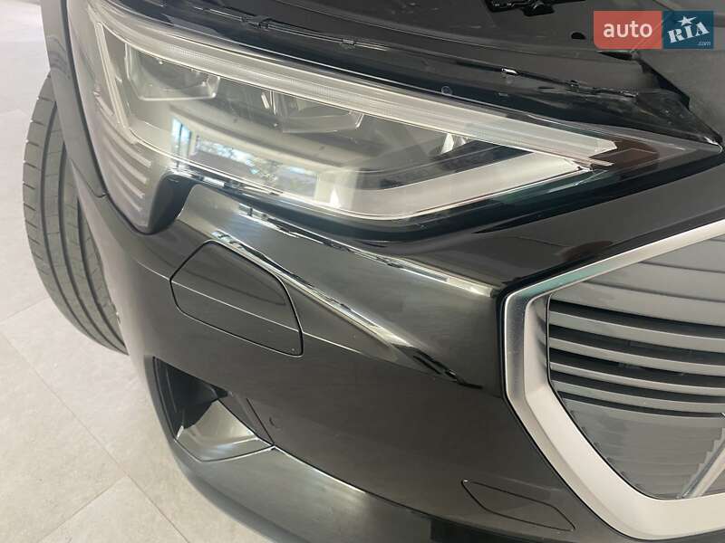 Внедорожник / Кроссовер Audi e-tron 2020 в Ирпене