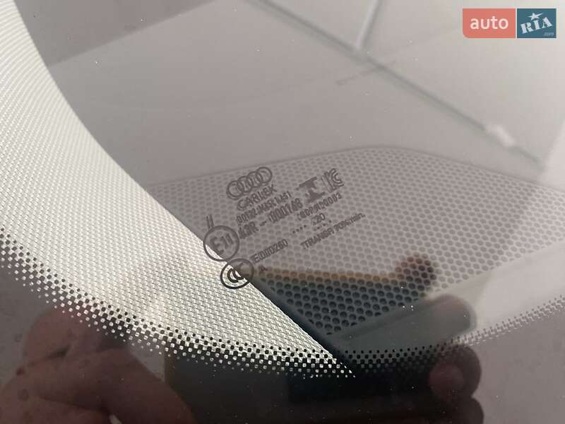 Внедорожник / Кроссовер Audi e-tron 2020 в Ирпене