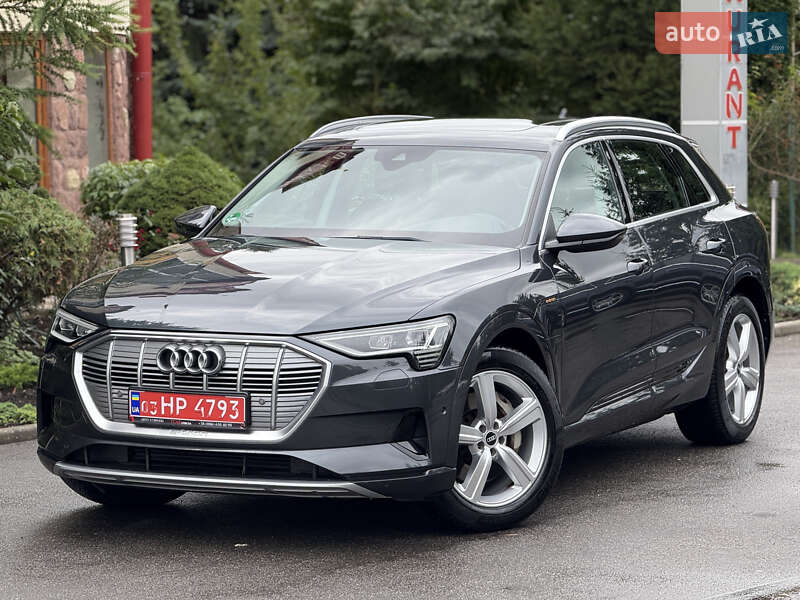 Позашляховик / Кросовер Audi e-tron 2021 в Тернополі