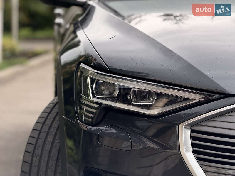 Внедорожник / Кроссовер Audi e-tron 2021 в Тернополе