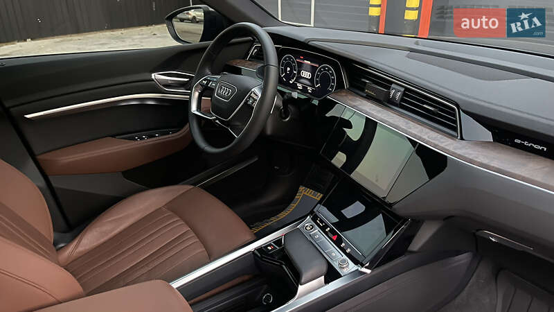 Внедорожник / Кроссовер Audi e-tron 2021 в Самборе