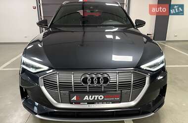 Внедорожник / Кроссовер Audi e-tron 2020 в 