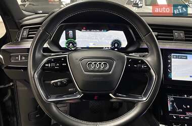 Внедорожник / Кроссовер Audi e-tron 2020 в 