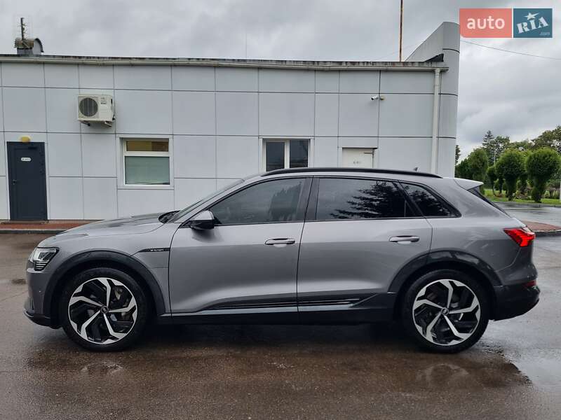 Позашляховик / Кросовер Audi e-tron 2020 в Коломиї