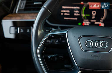 Позашляховик / Кросовер Audi e-tron 2019 в 
