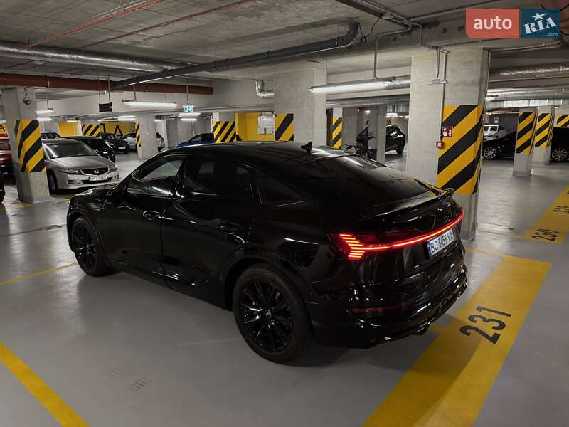 Внедорожник / Кроссовер Audi e-tron 2020 в Каменец-Подольском
