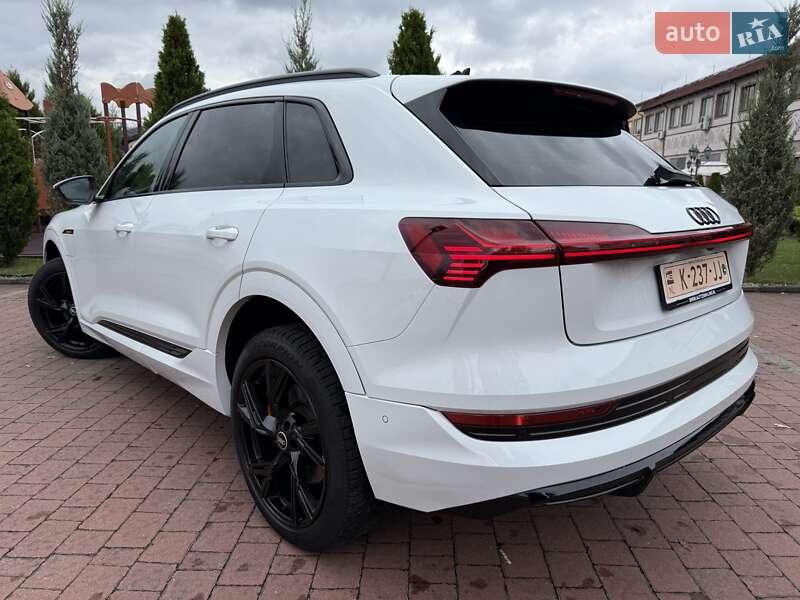Внедорожник / Кроссовер Audi e-tron 2021 в Львове