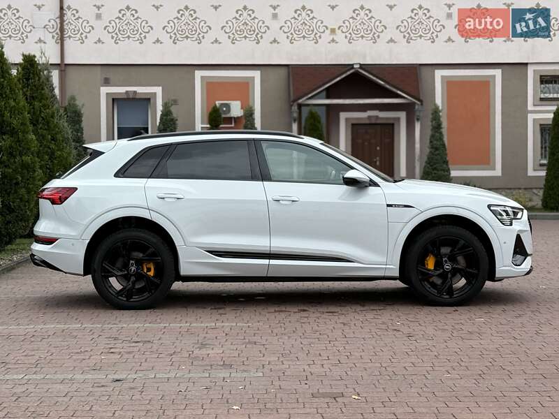 Внедорожник / Кроссовер Audi e-tron 2021 в Львове