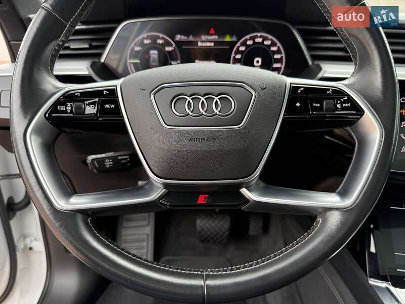 Внедорожник / Кроссовер Audi e-tron 2021 в Львове
