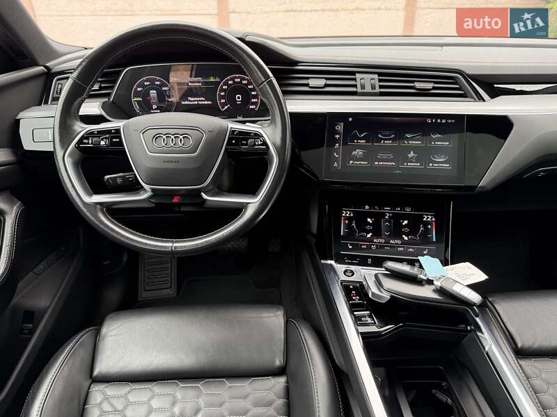 Внедорожник / Кроссовер Audi e-tron 2021 в Львове