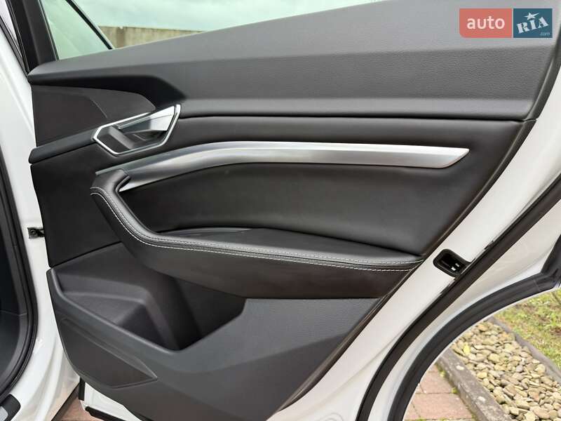 Внедорожник / Кроссовер Audi e-tron 2021 в Львове