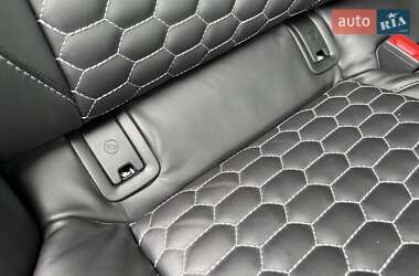 Позашляховик / Кросовер Audi e-tron 2021 в 
