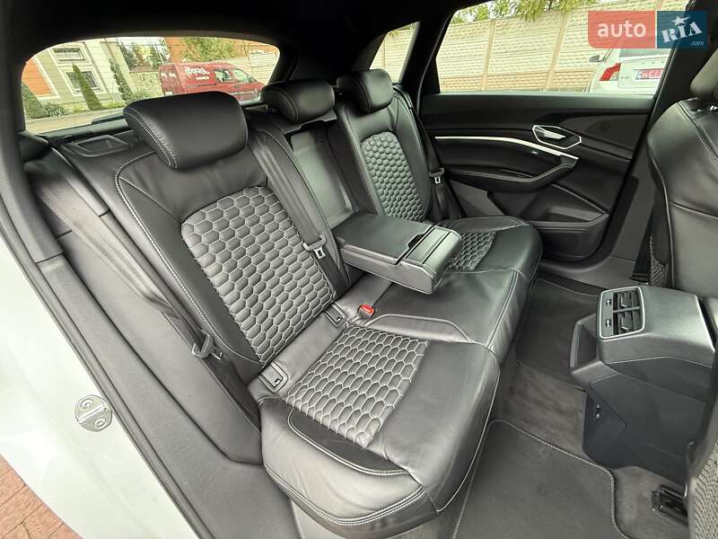 Внедорожник / Кроссовер Audi e-tron 2021 в Львове