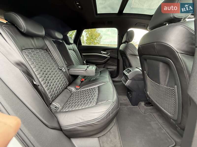 Внедорожник / Кроссовер Audi e-tron 2021 в Львове