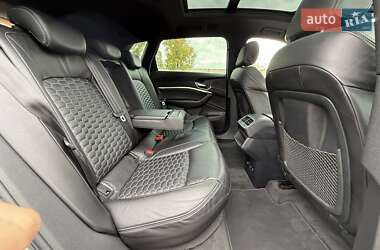 Позашляховик / Кросовер Audi e-tron 2021 в 