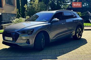 Внедорожник / Кроссовер Audi e-tron 2020 в 