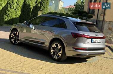 Внедорожник / Кроссовер Audi e-tron 2020 в 