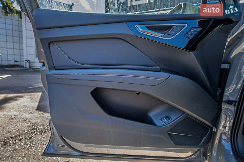 Позашляховик / Кросовер Audi e-tron 2023 в Києві