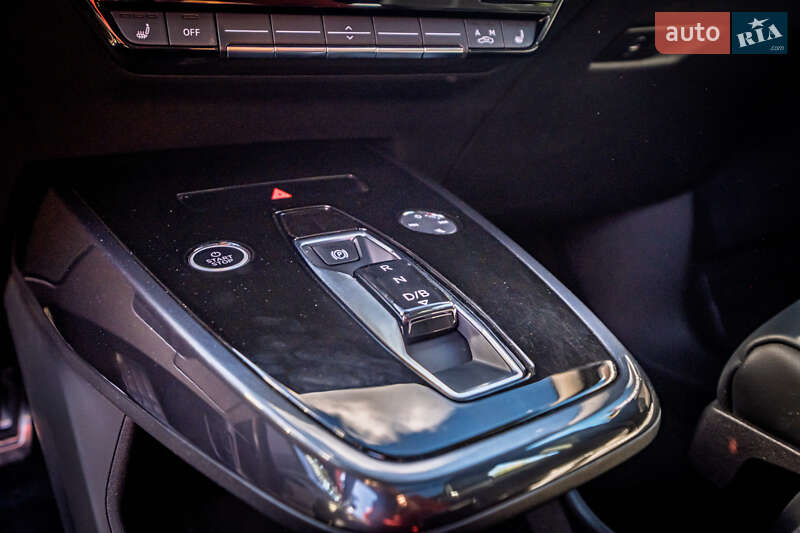 Позашляховик / Кросовер Audi e-tron 2023 в Києві