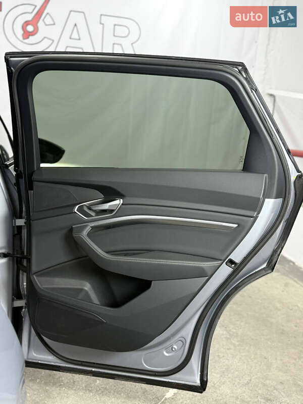 Внедорожник / Кроссовер Audi e-tron 2021 в Одессе