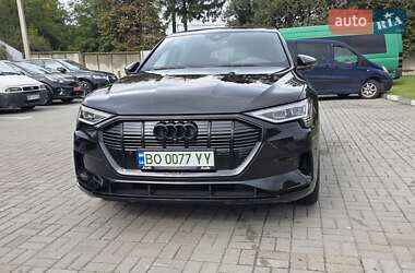 Внедорожник / Кроссовер Audi e-tron 2020 в 