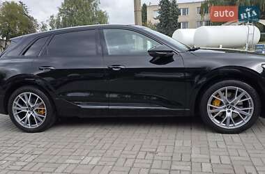 Внедорожник / Кроссовер Audi e-tron 2020 в 