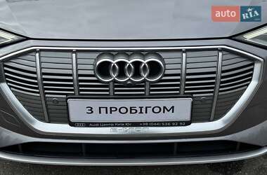 Позашляховик / Кросовер Audi e-tron 2020 в 