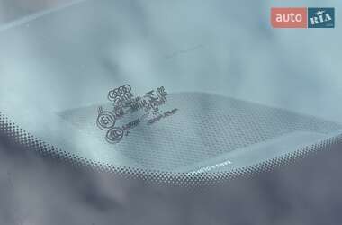 Позашляховик / Кросовер Audi e-tron 2020 в 