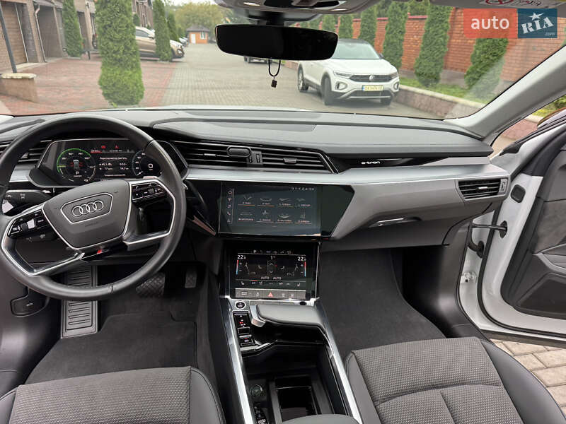 Внедорожник / Кроссовер Audi e-tron 2023 в Хмельницком фото 20 Внедорожник / Кроссовер Audi e-tron 2023 в Хмельницком