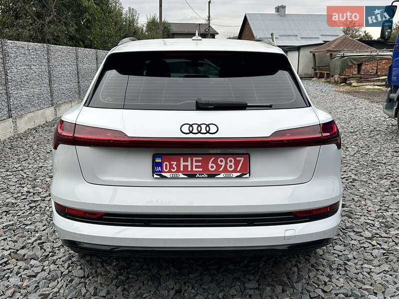 Позашляховик / Кросовер Audi e-tron 2020 в Рівному