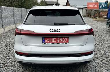 Внедорожник / Кроссовер Audi e-tron 2020 в 
