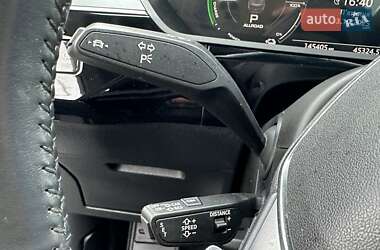Внедорожник / Кроссовер Audi e-tron 2020 в 