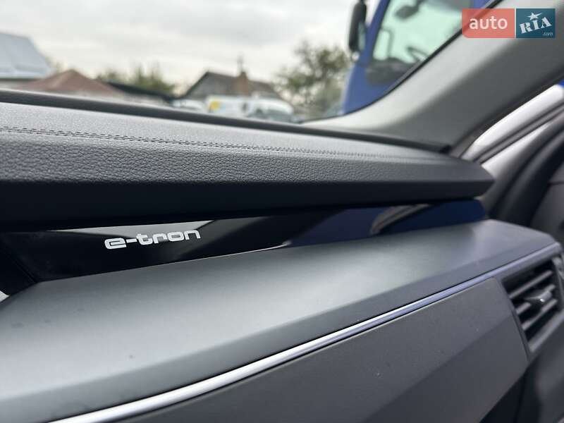 Позашляховик / Кросовер Audi e-tron 2020 в Рівному