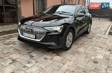 Внедорожник / Кроссовер Audi e-tron 2021 в Иршаве
