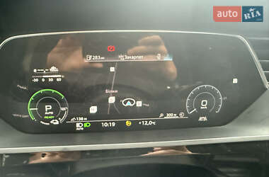 Внедорожник / Кроссовер Audi e-tron 2021 в 