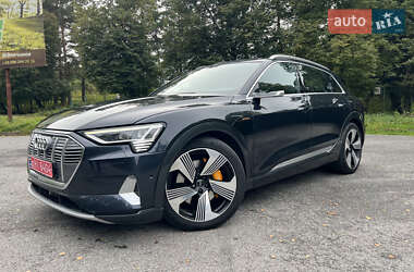 Позашляховик / Кросовер Audi e-tron 2019 в 