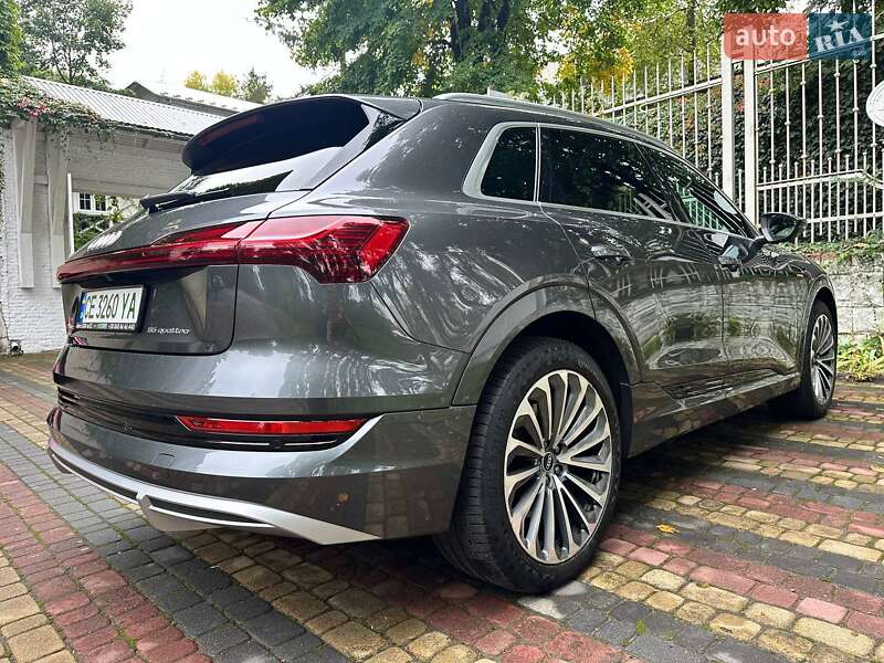 Внедорожник / Кроссовер Audi e-tron 2021 в Черновцах