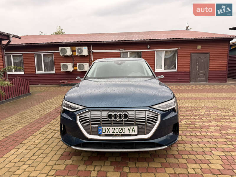 Позашляховик / Кросовер Audi e-tron 2019 в Хмельницькому