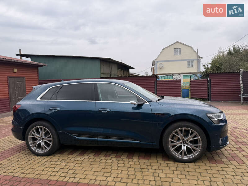 Позашляховик / Кросовер Audi e-tron 2019 в Хмельницькому