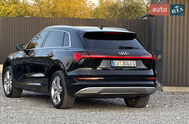 Внедорожник / Кроссовер Audi e-tron 2019 в 