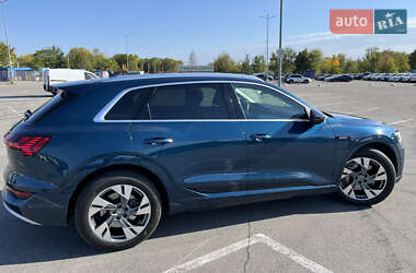 Позашляховик / Кросовер Audi e-tron 2020 в Дніпрі