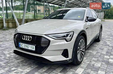Внедорожник / Кроссовер Audi e-tron 2020 в 