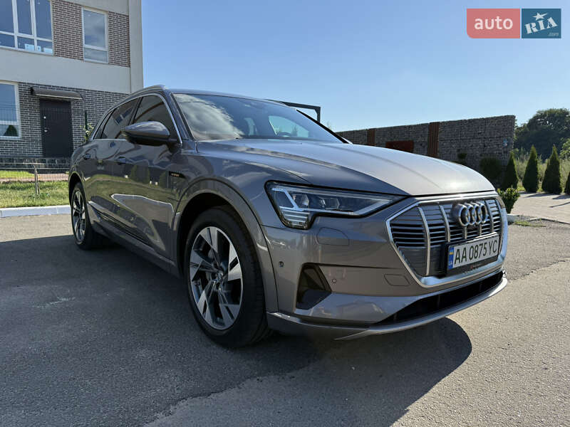 Внедорожник / Кроссовер Audi e-tron 2020 в Киеве