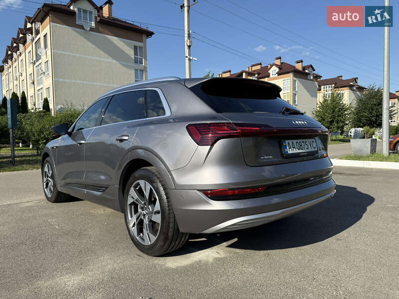 Внедорожник / Кроссовер Audi e-tron 2020 в Киеве