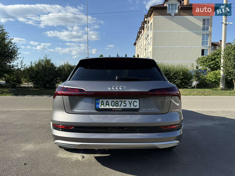Внедорожник / Кроссовер Audi e-tron 2020 в Киеве