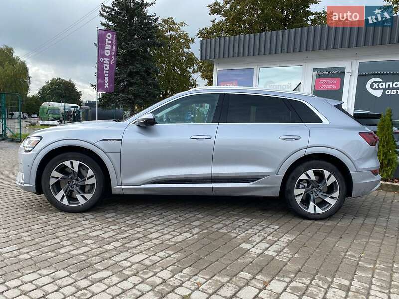 Внедорожник / Кроссовер Audi e-tron 2022 в Львове