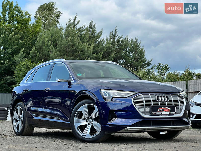 Позашляховик / Кросовер Audi e-tron 2020 в 