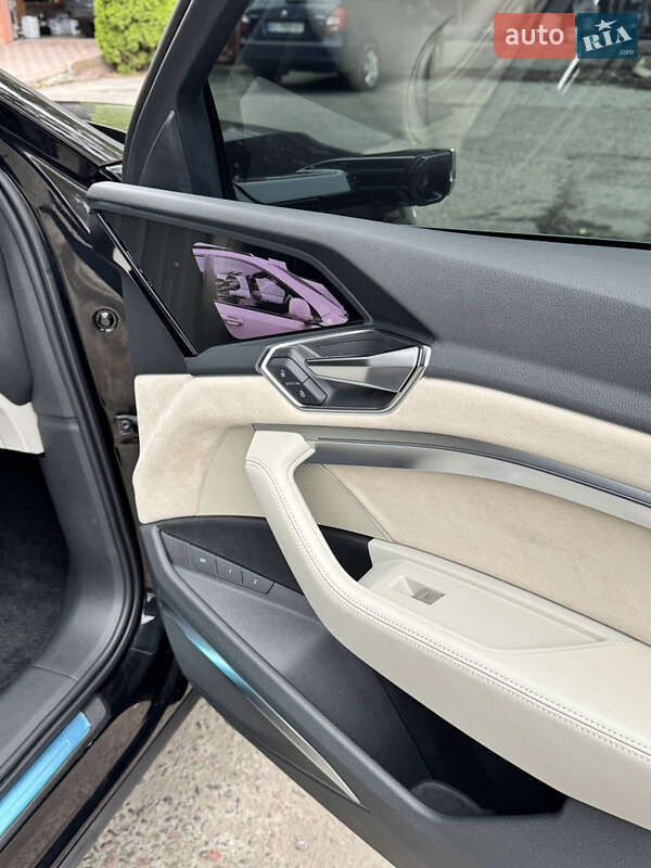 Внедорожник / Кроссовер Audi e-tron 2020 в Одессе