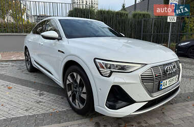 Внедорожник / Кроссовер Audi e-tron 2020 в 