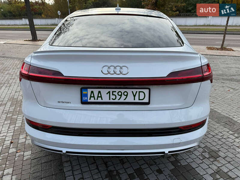 Внедорожник / Кроссовер Audi e-tron 2020 в Киеве фото 15 Внедорожник / Кроссовер Audi e-tron 2020 в Киеве
